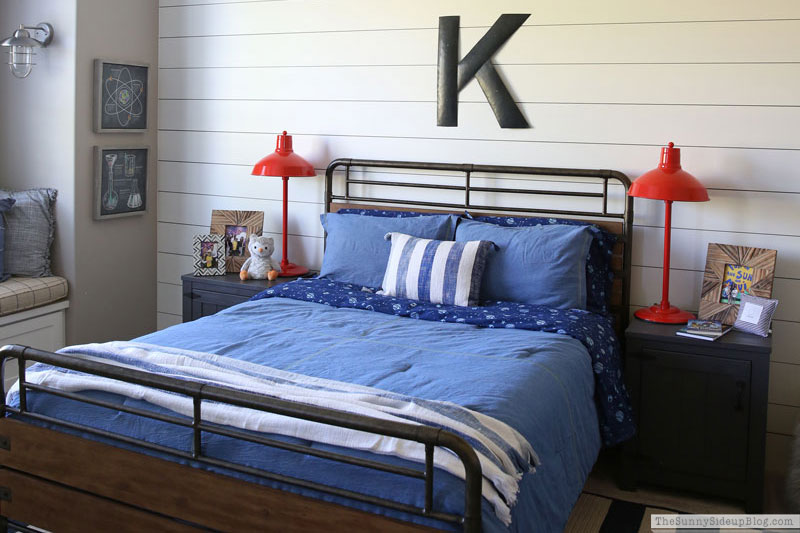 男孩夏天的臥室重新養家